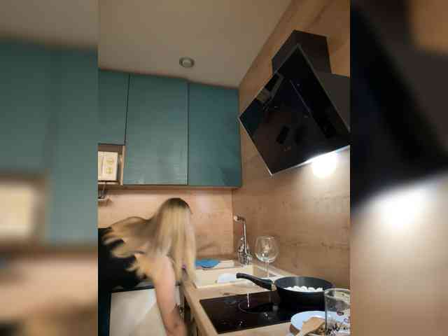 HotWillow webcam