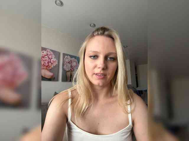HotWillow webcam
