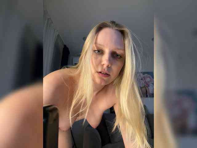 HotWillow webcam
