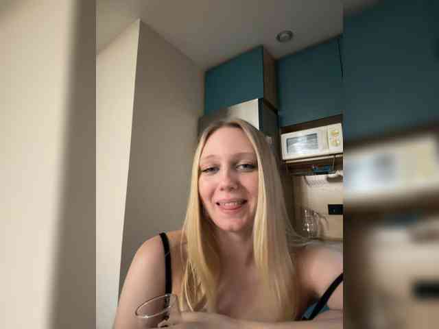HotWillow webcam