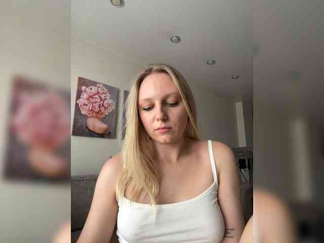 HotWillow webcam