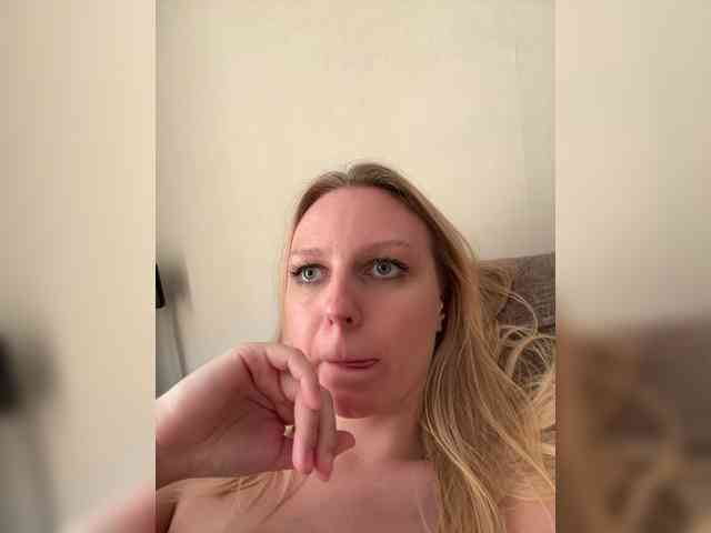 HotWillow webcam