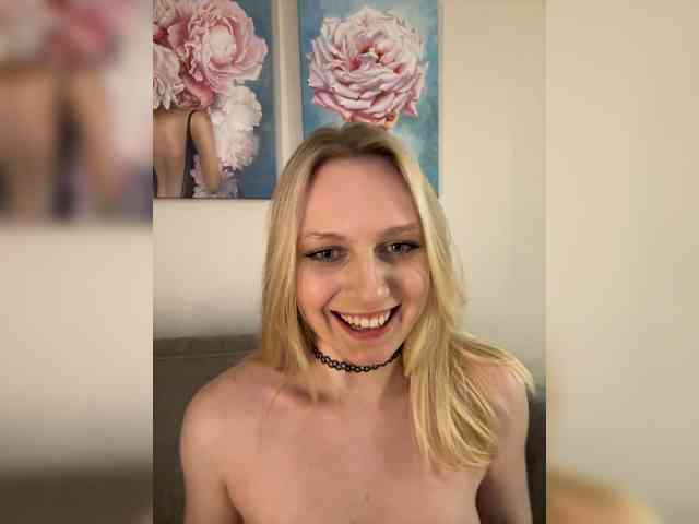 HotWillow webcam