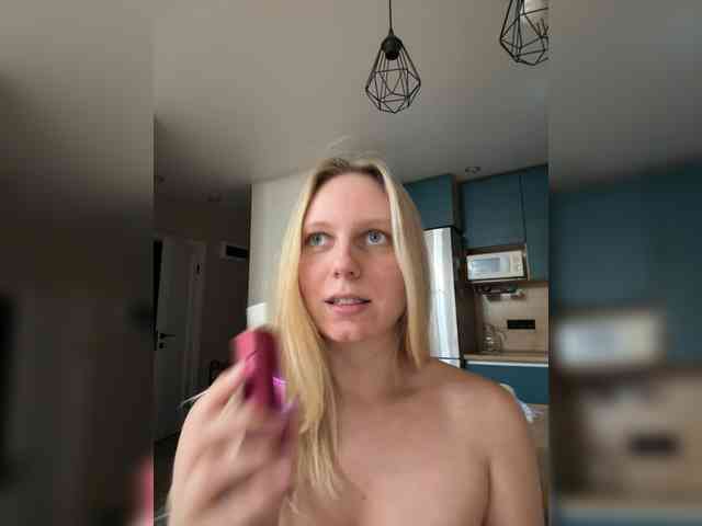 HotWillow Sex Cam Show