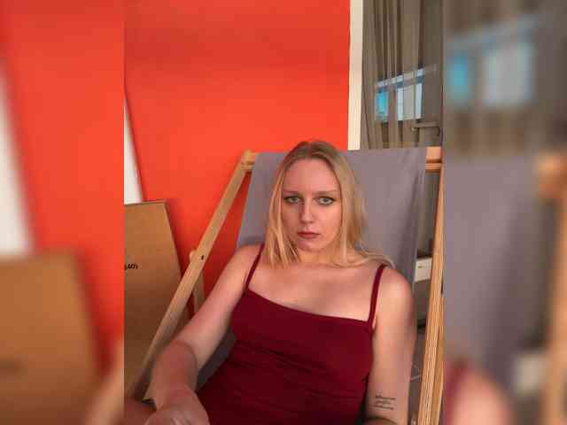 HotWillow webcam