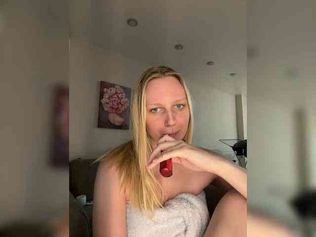HotWillow webcam