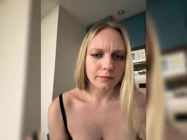 HotWillow webcam