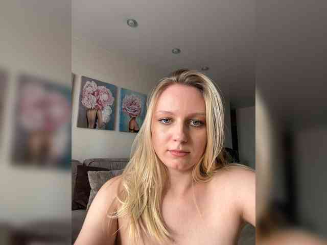 HotWillow webcam