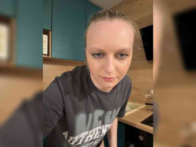 HotWillow webcam