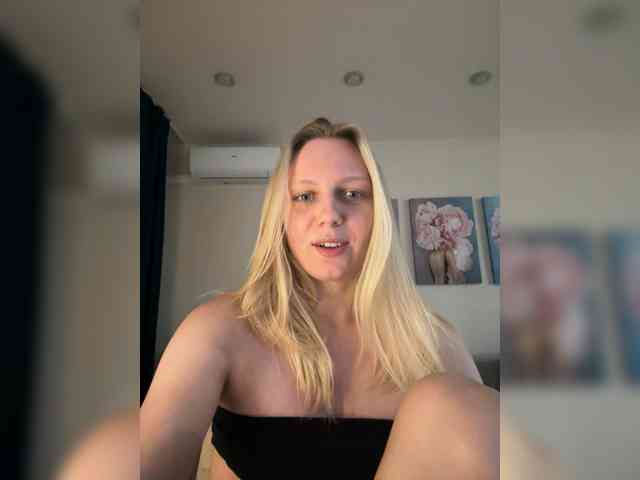 HotWillow webcam