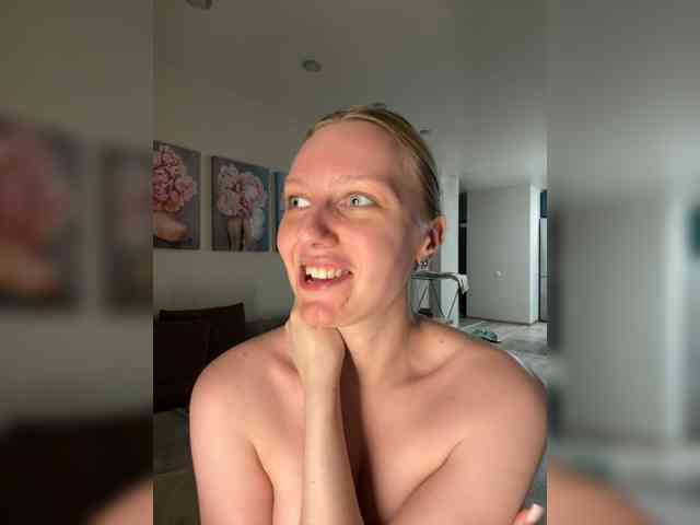 HotWillow webcam