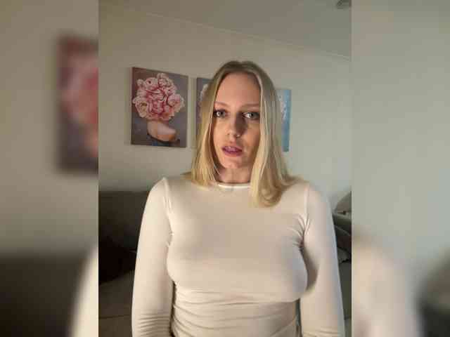 HotWillow webcam
