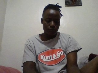 Yourdreamgirl's Live Webcam