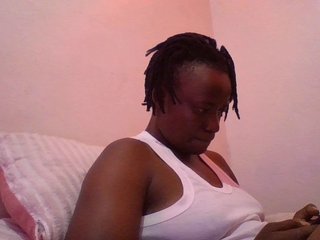 Yourdreamgirl's Live Webcam