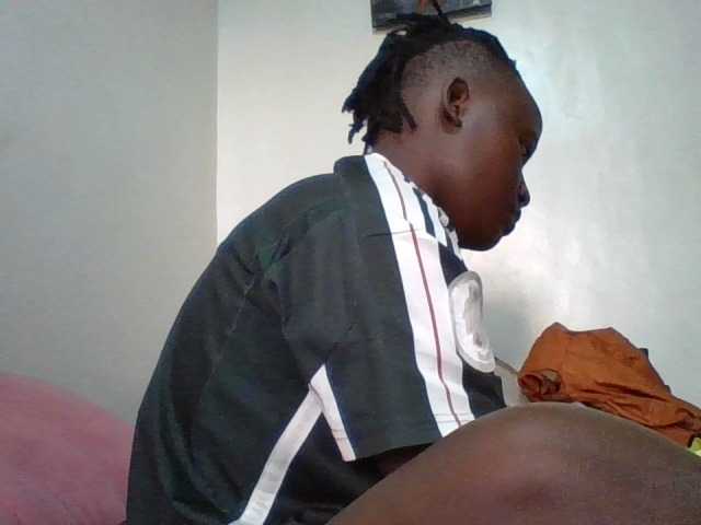 Yourdreamgirl's BongaCams show and profile