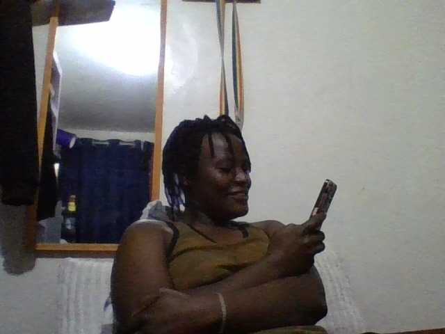 Yourdreamgirl live cam on BongaCams