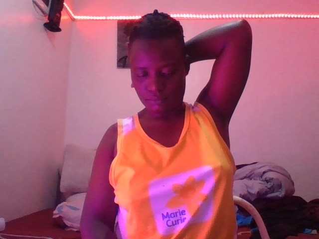 Yourdreamgirl's BongaCams show and profile