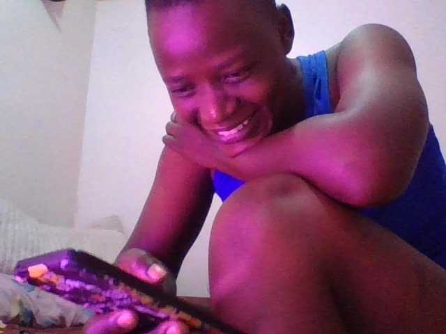 Yourdreamgirl's BongaCams show and profile