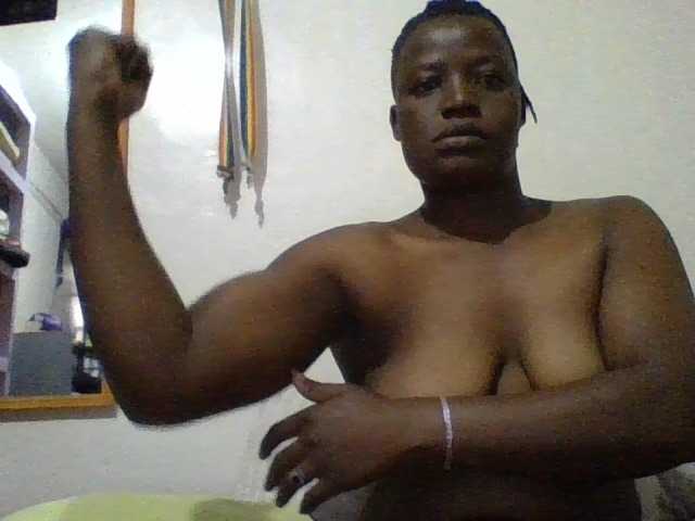 Yourdreamgirl live cam on BongaCams