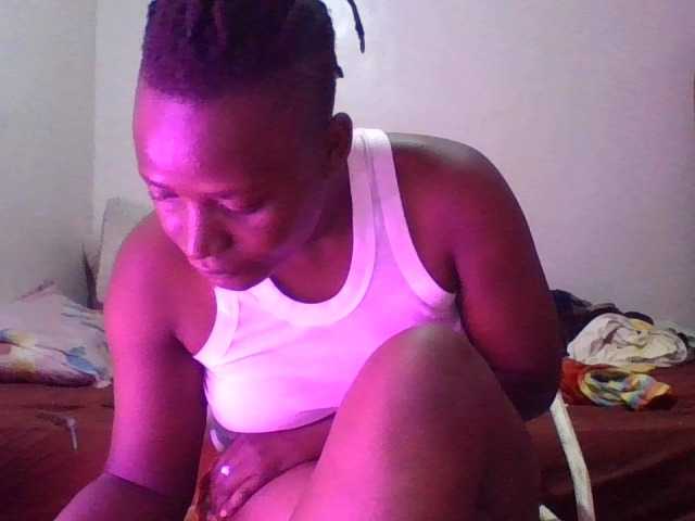 Yourdreamgirl's BongaCams show and profile