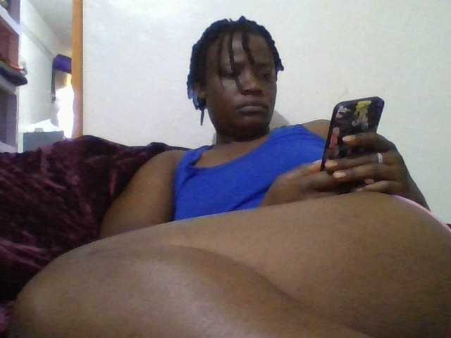 Yourdreamgirl live cam on BongaCams