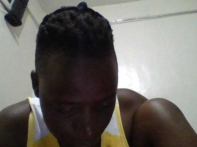 Yourdreamgirl's BongaCams show and profile