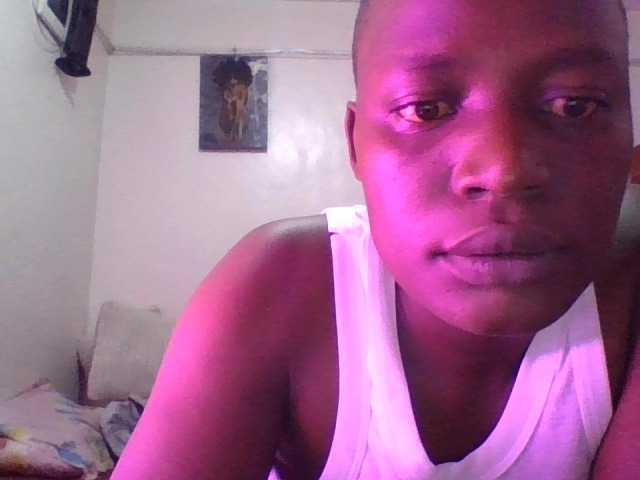 Yourdreamgirl's BongaCams show and profile