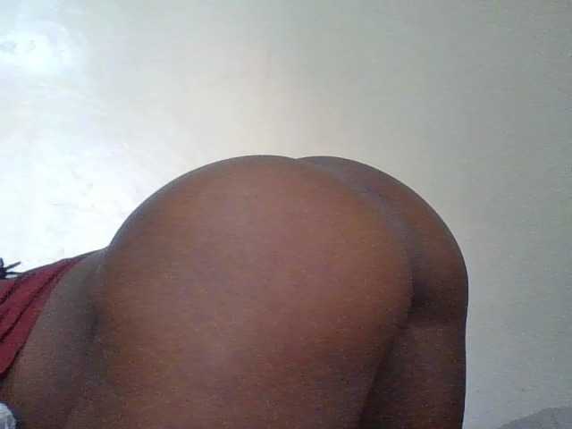 Yourdreamgirl live cam on BongaCams
