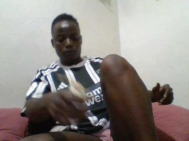 Yourdreamgirl webcam