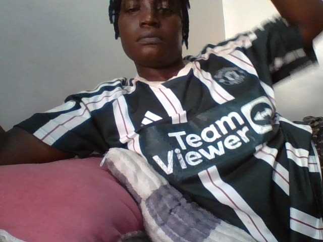 Yourdreamgirl's BongaCams show and profile