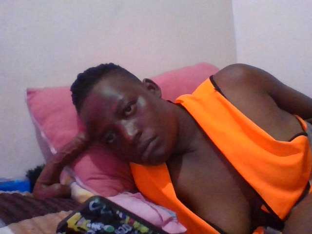 Yourdreamgirl's BongaCams show and profile