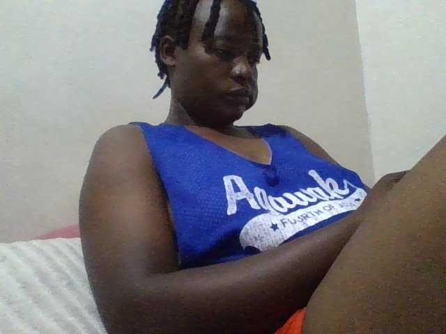 Yourdreamgirl webcam