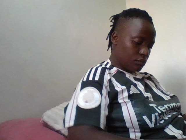 Yourdreamgirl's BongaCams show and profile