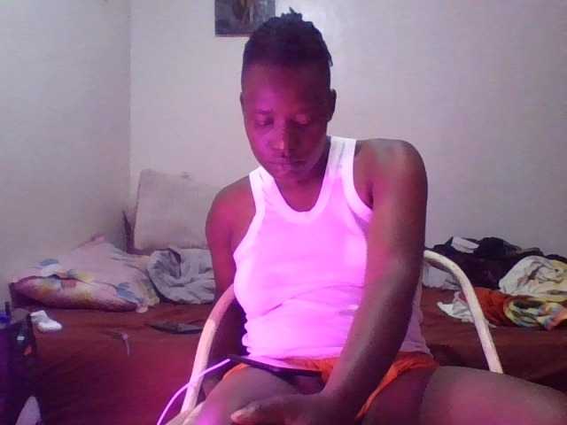 Yourdreamgirl's BongaCams show and profile