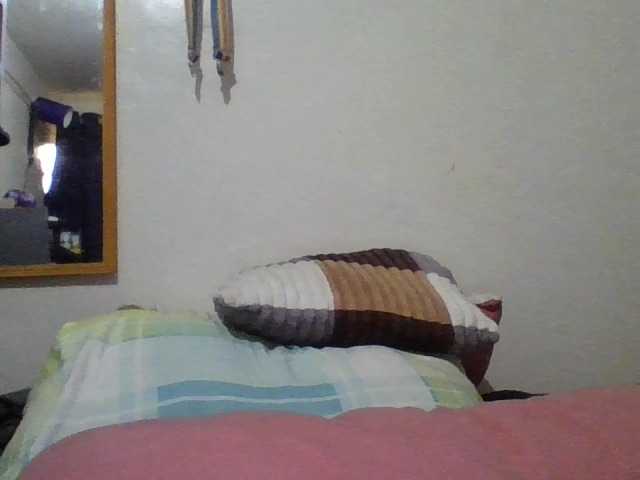 Yourdreamgirl webcam