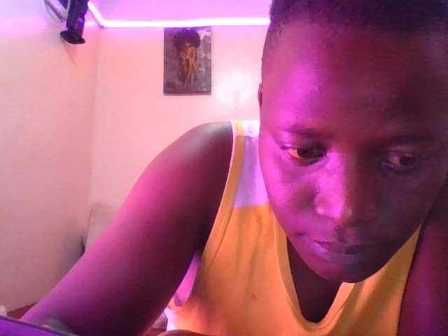 Yourdreamgirl's BongaCams show and profile