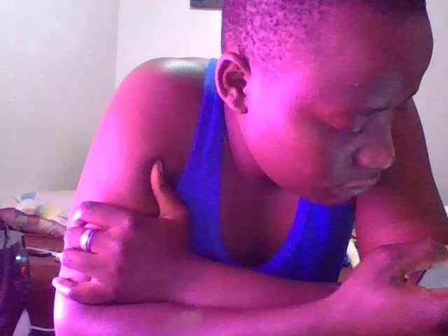 Yourdreamgirl webcam