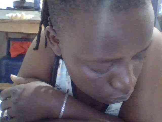 Yourdreamgirl webcam