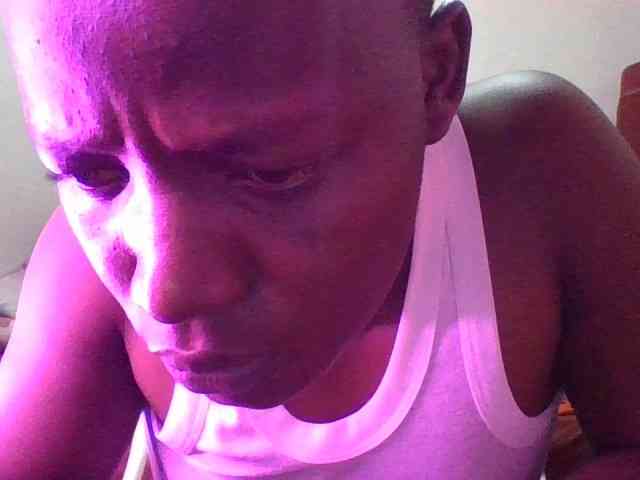 Yourdreamgirl webcam