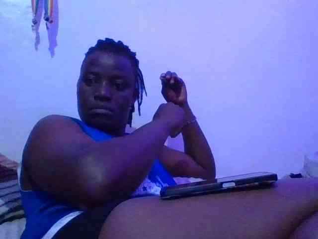Yourdreamgirl webcam