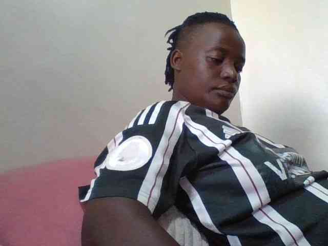 Yourdreamgirl webcam