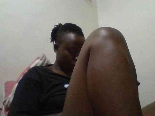 Yourdreamgirl webcam