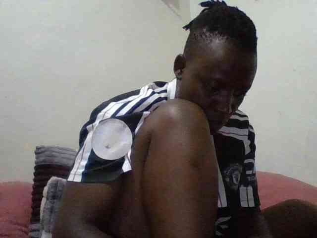 Yourdreamgirl webcam