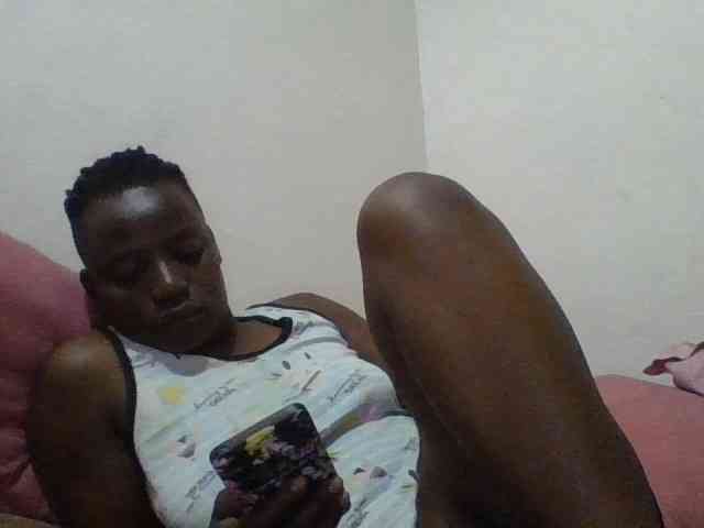 Yourdreamgirl webcam