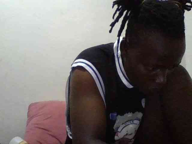 Yourdreamgirl webcam