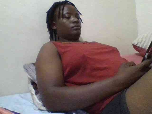 Yourdreamgirl webcam