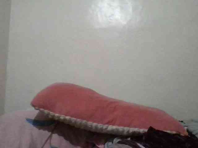 Yourdreamgirl webcam