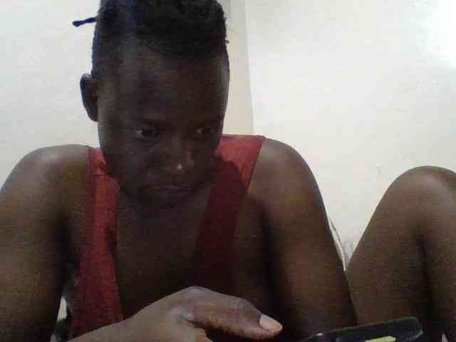 Yourdreamgirl webcam