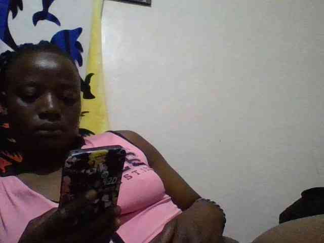 Yourdreamgirl webcam
