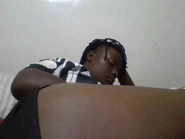 Yourdreamgirl webcam